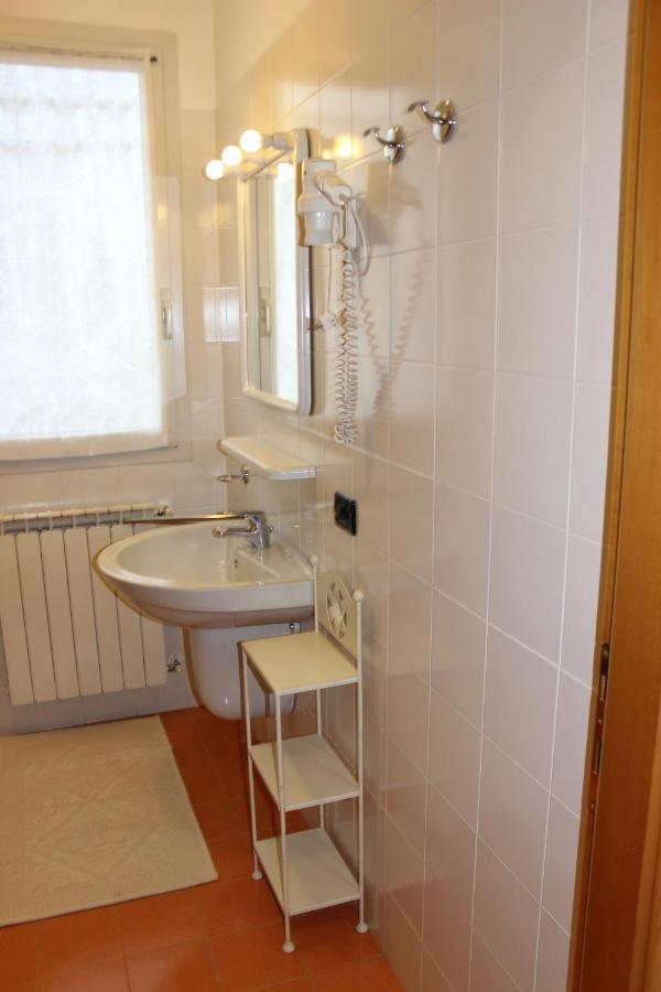 Casa Di Clara Hotel Портогруаро Екстериор снимка