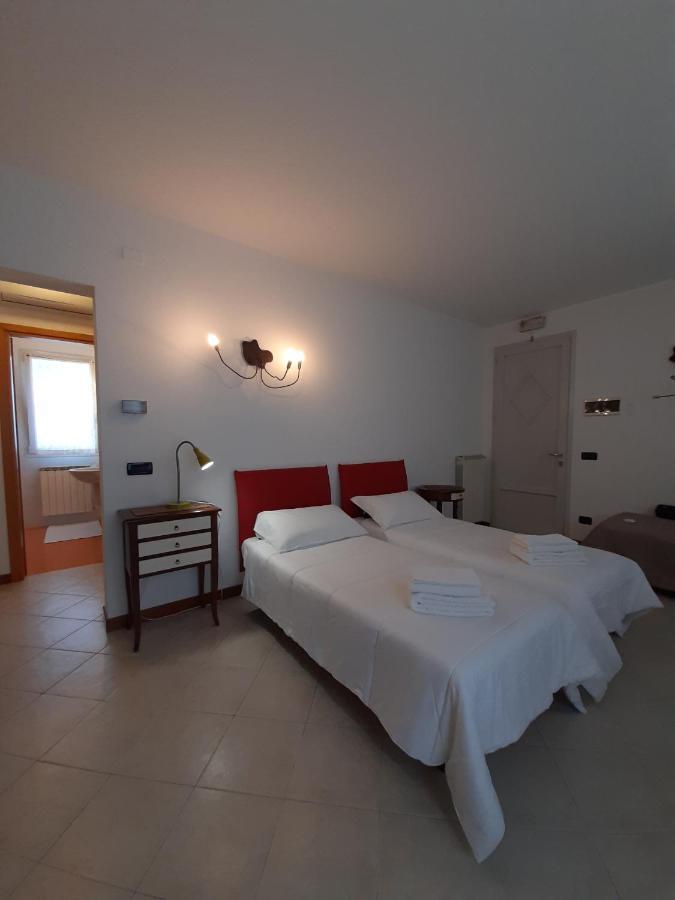 Casa Di Clara Hotel Портогруаро Екстериор снимка