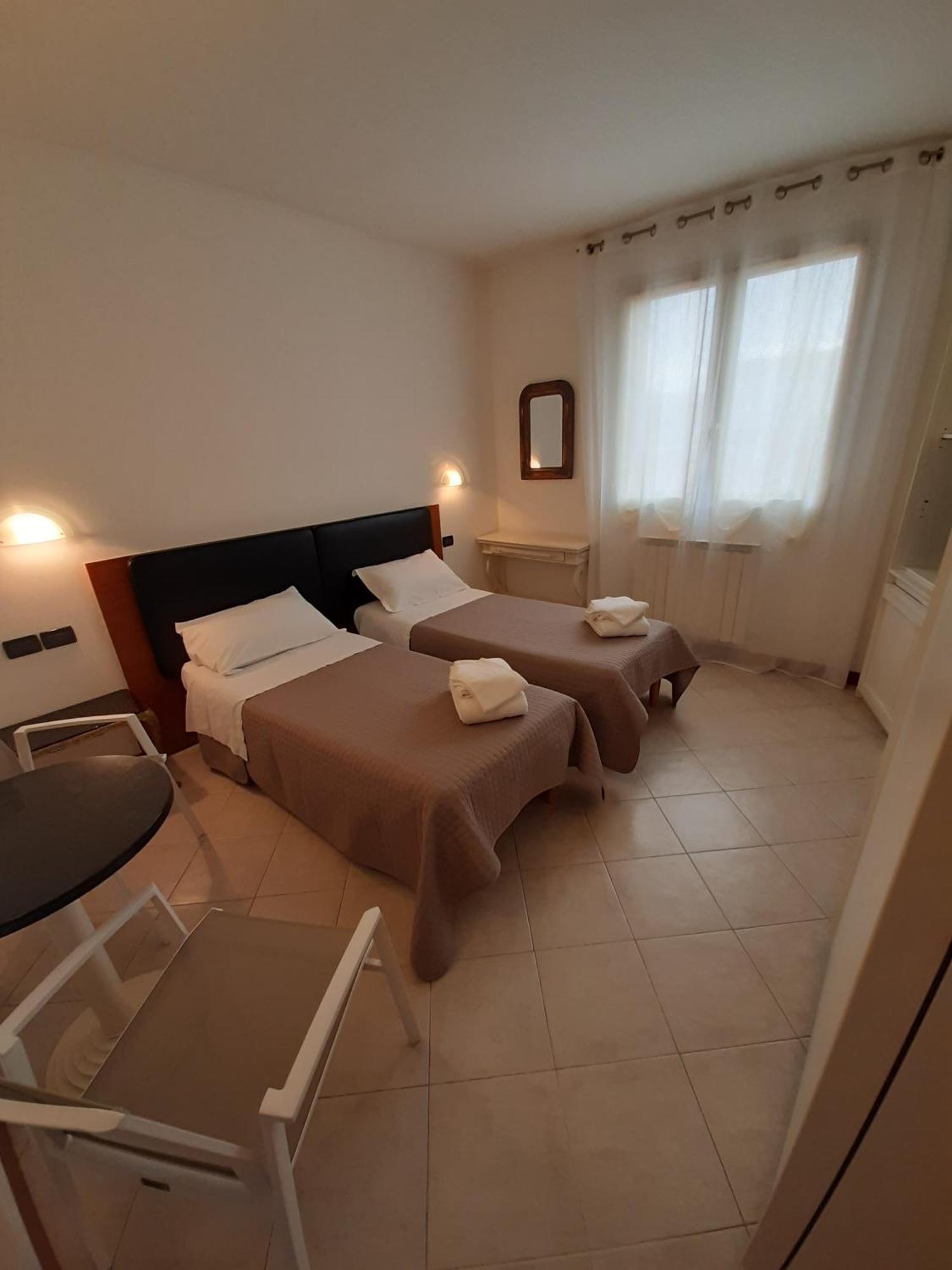 Casa Di Clara Hotel Портогруаро Екстериор снимка